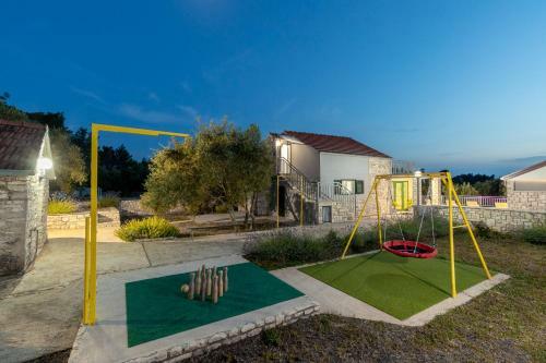 Villa Barbara - Olive Paradise, With Chlorine-free Pool