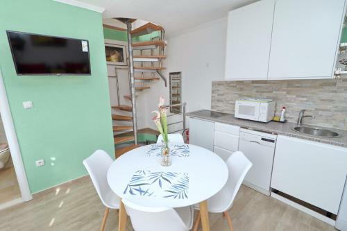 Marconi Charming Apartments