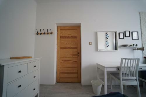Hostal Tulip Home Guest House