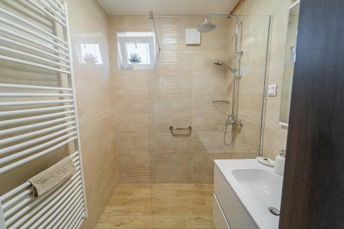 Idev�r-lak Apartman