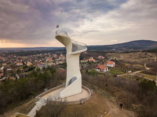 R�ka Apartmanh�z