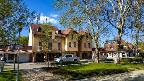 Hostal Vikt�ria Panzi� Zam�rdi