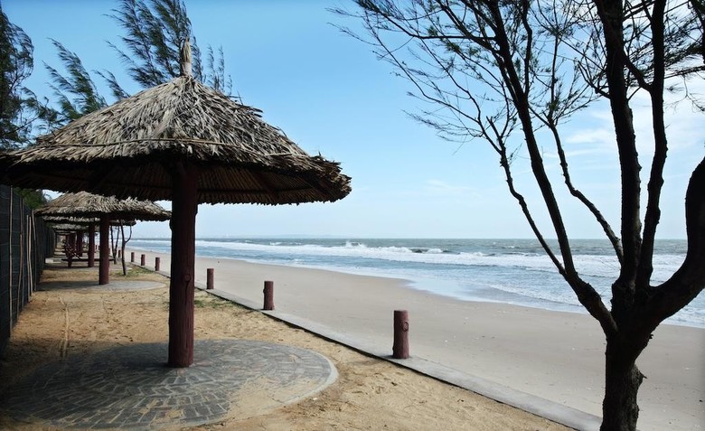 Hotel Golden Coast Resort & Spa