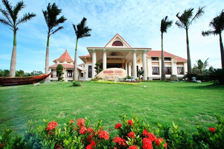 Hotel Golden Coast Resort & Spa