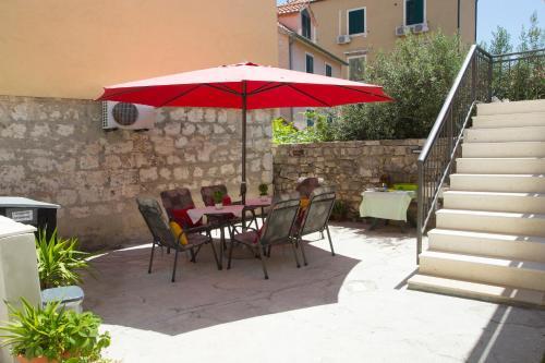 Hostal Central Old Town Rooms