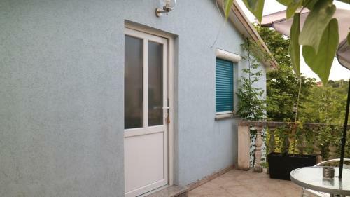 Hostal Rooms And Apartments V&m