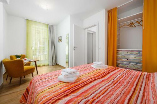 Hostal Andrea House With Apartments