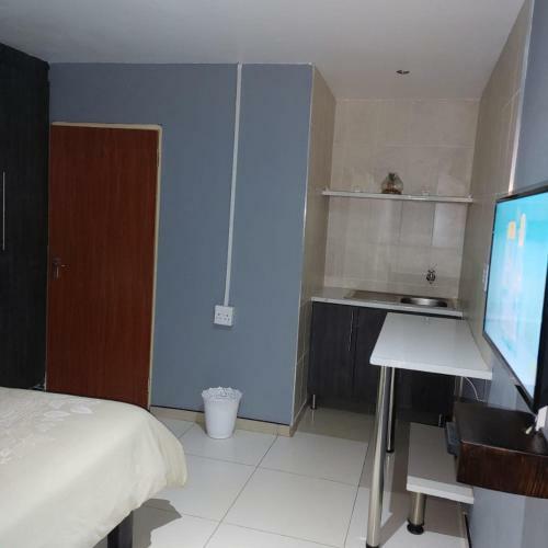Hostal Dandrom Guest House