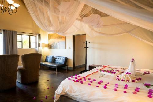 Umkumbe Safari Lodge Riverside