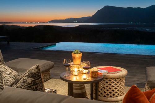 Villa Perivoli Lagoon House