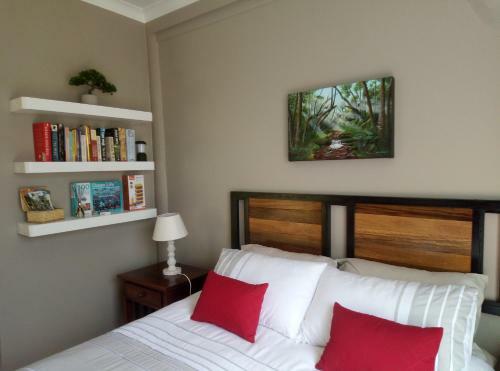 Hostal Tsitsikamma Garden Chalets