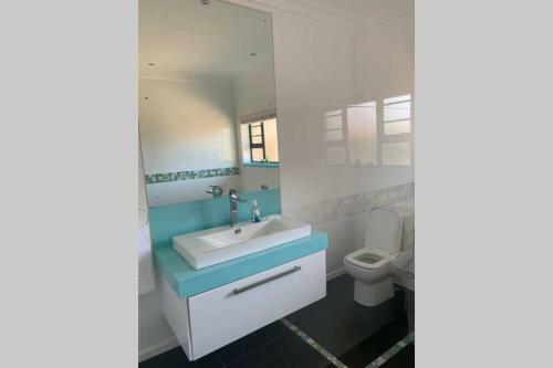 Apartamento Spacious Sunny-side Getaway For All