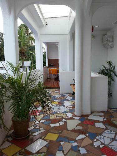 Aparthotel House Of Big Brother Palawan