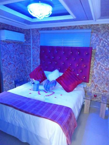 Hostal Luxury Sunset Guest House