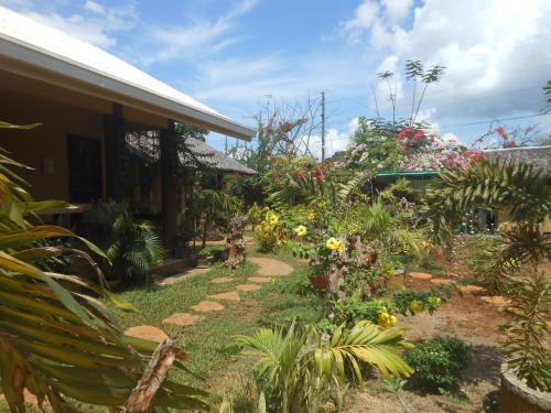 Hostal Jungle Flower Guest House