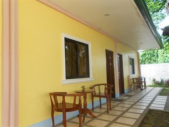 Hostal Tia Mers Guest House