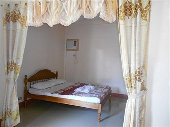Hostal Tia Mers Guest House