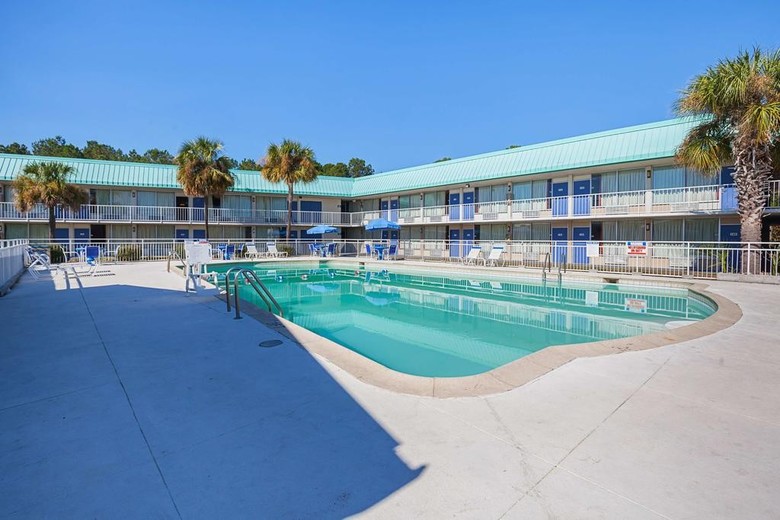 Motel 6 Tifton