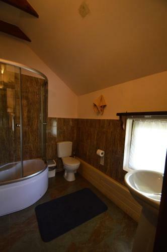 Hostal Arts And Crafts Guesthouse