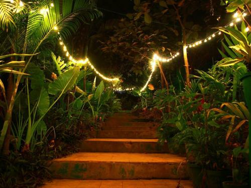 Hostal Secret Garden Resort