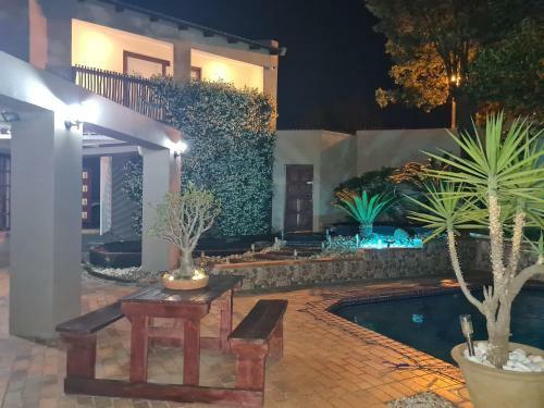 Apartamento Halfway Gardens Home