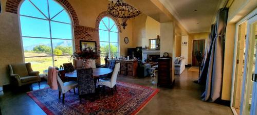 Sandmartins Private Secure Villa