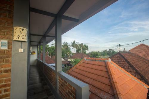 Hostal The Backyard House