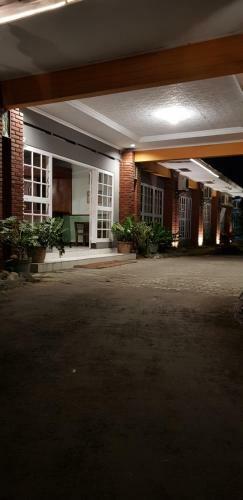 Mandalawangi Hotel