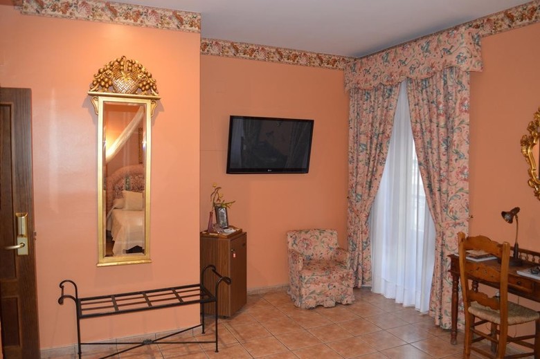 Hotel Don Javier (.)