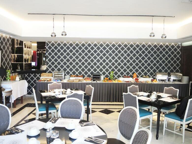 Hotel Monarque Sult�n