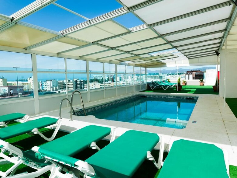 Hotel Monarque Rodeo