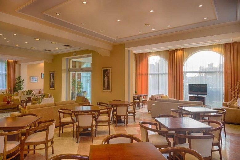 Hotel Hellinis