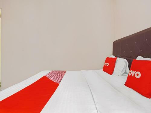 Hotel Oyo 90554 Djaco Room