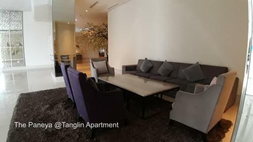 The Paneya @tanglin Apartment