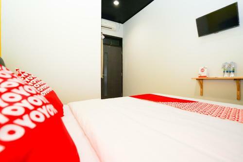 Hotel Oyo 1293 Claudya Residence