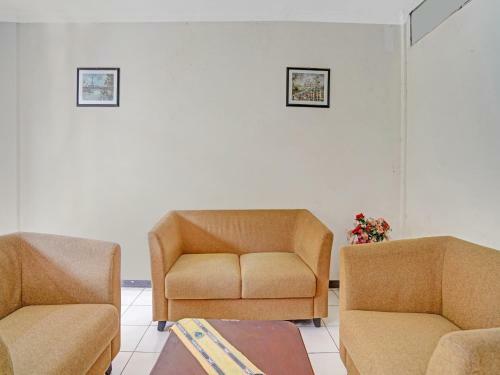 Hotel Spot On 90403 Gosepa Ngagel