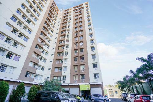 Hotel Vaccinated Staff - Oyo Flagship 910 Menara Rungkut Surabaya