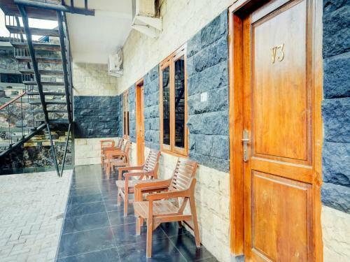 Oyo 90088 Hotel Mandiri Juanda