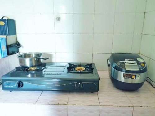 Bed & Breakfast Surabaya Homey Near Its