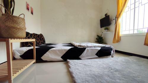 Bed & Breakfast Surabaya Homey Near Its