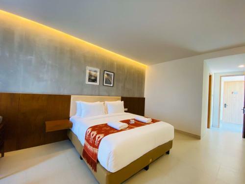 Kambaniru Beach Hotel And Resort