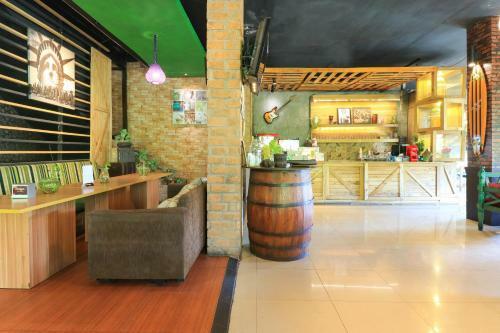 Hostal Labuana Homestay & Cafe Garden