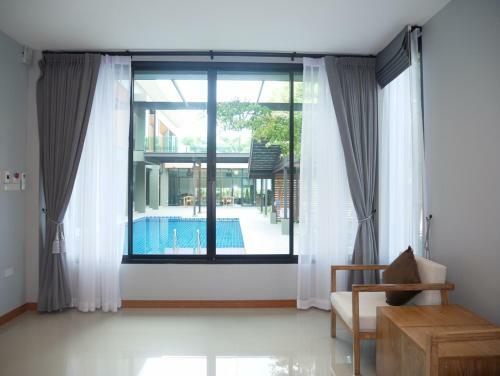 Hotel Look At Home Lamphun