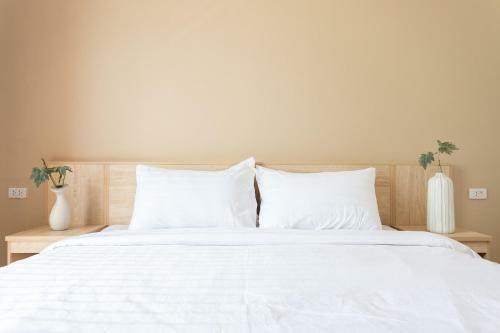 O2 Hotel Lopburi