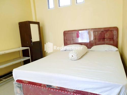 Hotel Boarding House Syariah Mm Bone Redpartner