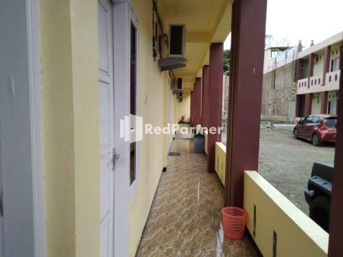 Hotel Boarding House Syariah Mm Bone Redpartner