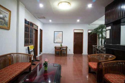 New Valentino Hotel Makassar