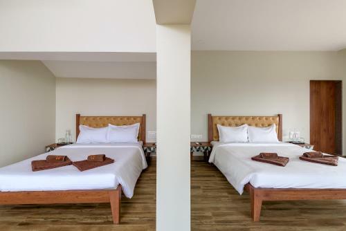 Villa Saffronstays Coral Hues
