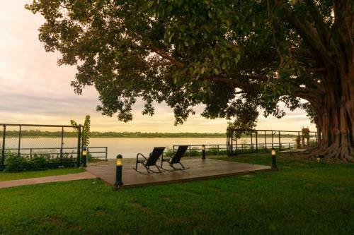 Bed & Breakfast Bo Tree Cottage On The River