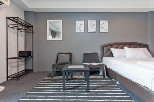Albergue Cozzi By Grand Airport Resort